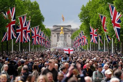 White roses for veterans and candle lit by Churchill descendant at VE Day event