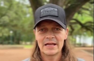 3 Doors Down frontman Brad Arnold reveals stage four cancer battle