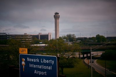An air traffic controller at Newark is like ‘a 3D chess player who can juggle a chainsaw’ with their eyes closed, ex-pilot says