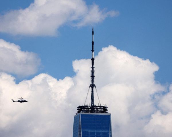 New York helicopter broke apart in midair before deadly crash, report shows
