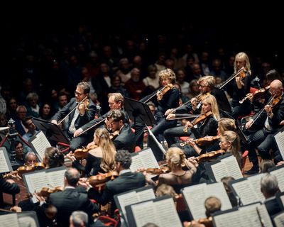 Brahms: Complete Symphonies album review – period-instrument plushness with modern-instrument refinement