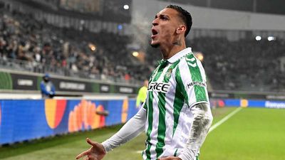 Man Utd Receive Antony Transfer Threat
