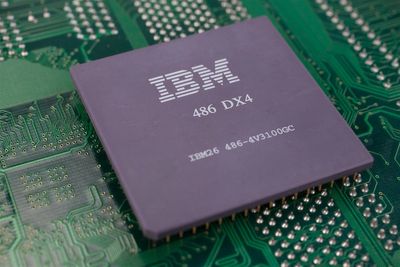 IBM's AI Offensive: Assessing IBM's Path to Renewed Growth