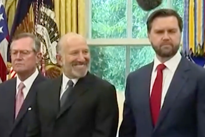 Trump ally and Mandelson laugh as Starmer references VE Day in US-UK trade deal announcement