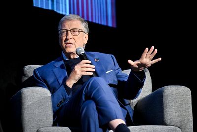 Bill Gates says his Foundation will close in 2045 and decries Musk for USAID cuts