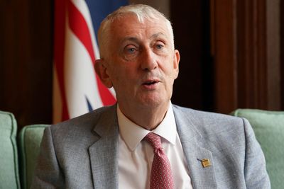 Speaker berates minister after he suggests delaying statement on UK-US deal