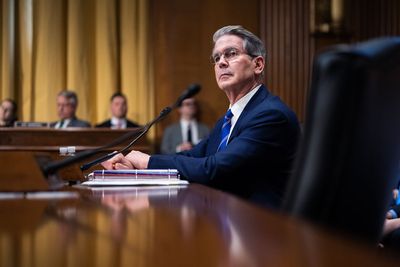 Senate Dems stop Trump's big crypto bill