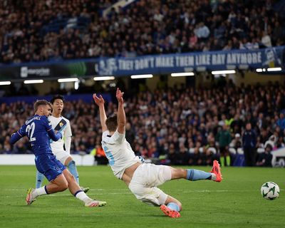 Dewsbury-Hall sees off Djurgården as Chelsea reach Conference League final