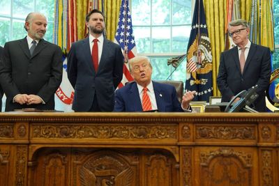 Thousands of UK workers feared ‘days’ away from job losses without new US-UK trade deal