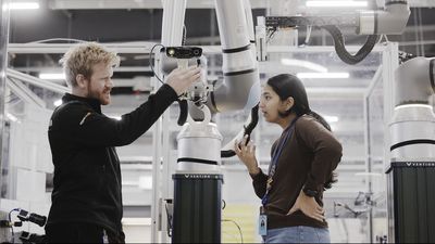 Amazon's slightly terrifying new warehouse robot comes with "a sense of touch"