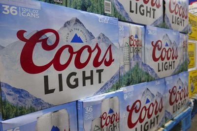 Molson Coors had its biggest earnings miss in 4 years because consumers are too worried by tariffs to drink