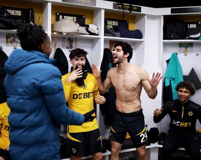 Premier League urges clubs to allow dressing-room filming and in-game interviews