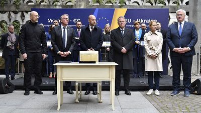 Ukraine's allies endorse special tribunal to prosecute Putin, with legal limitations