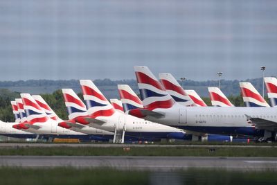 Plane caught fire after pilot mixed up left and right hands, investigators say