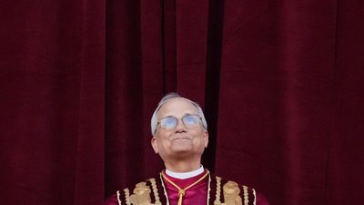 World leaders congratulate Pope Leo XIV who opened pontificate with call for peace