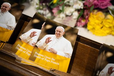 Catholics flock to Westminster Cathedral to offer thanks for new pope