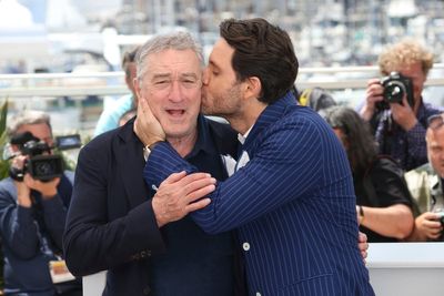 Robert De Niro will receive an honorary Palme d'Or in Cannes. Here's his history with the festival