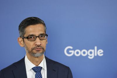 An Apple exec's testimony highlights Google's innovator's dilemma