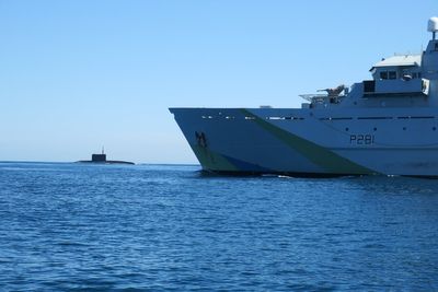 Royal Navy warship shadows Russian submarine through English Channel
