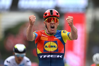 'That was the exact plan' - Mads Pedersen out-sprints Wout van Aert to take victory and pink jersey on stage 1 of the Giro d'Italia