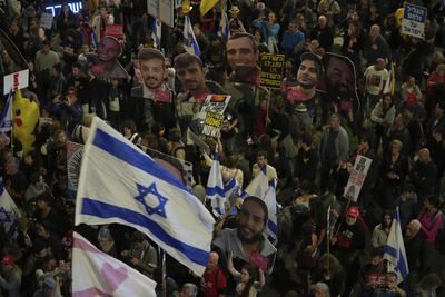 Anger in Israel as Netanyahu’s war choices threaten captives’ fate in Gaza