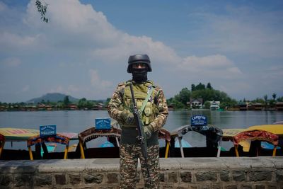 India and Pakistan agree ‘full and immediate ceasefire’ after clashes