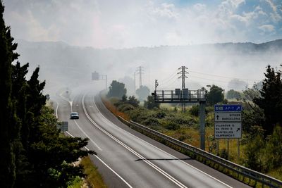 Fire at chemical plant in northeastern Spain keeps thousands indoors