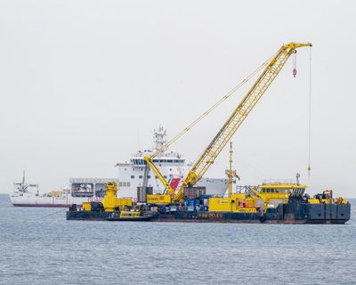 Operation to recover Mike Lynch’s superyacht suspended after diver dies