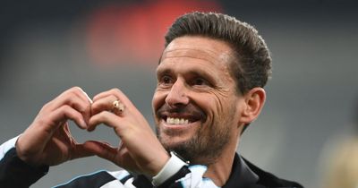 ‘Jason Tindall asked me to sing on stage. There was footage online and he was jumping up and down, waving arms in the air. That was a strange night’ Newcastle-born singer on his encounter with Magpies coach
