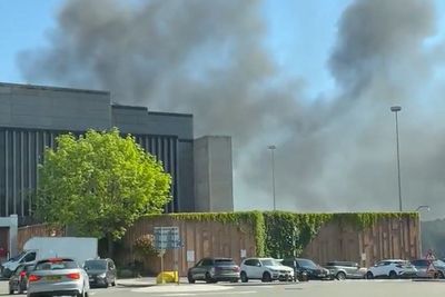 Brent Cross: Cars catch fire at London shopping centre