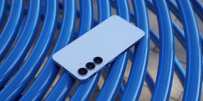 Samsung cranks up Galaxy S25 production with tariff clouds on the horizon