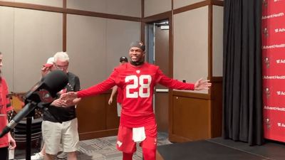 Shilo Sanders Showed How Thrilled He Was at Minicamp Presser With Classy Gesture