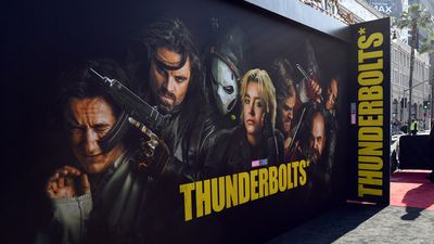 Photographer gets the ‘New Avengers’ to assemble for high-pressure portrait shoot that lasts just 5 minutes