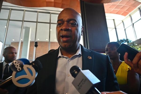 New Jersey mayor to continue fight against Ice detention center after arrest