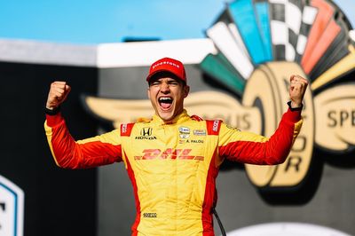 Alex Palou dominates IndyCar field, extends winning streak at the IMS Road Course