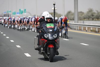 Police moto disrupts Liège-Bastogne-Liège Juniors sprint finish