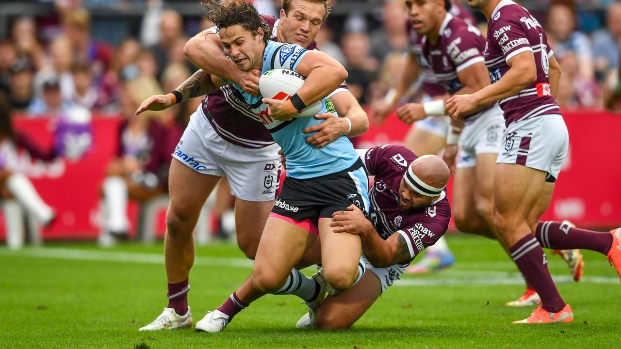 Hot-and-cold Manly in slump as Sharks hold strong