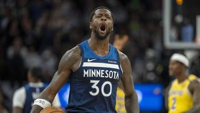 NBA World Apologizes to Julius Randle After Another Big Playoff Game for Timberwolves