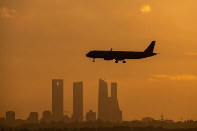 Flight disruptions could spread in U.S.