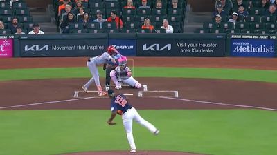 Reds Announcer Calmly Destroyed Ump After Elly De La Cruz Struck Out on Bad Call