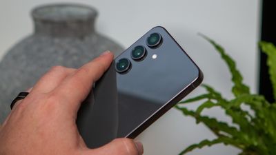 The Galaxy S25 FE might pack a pleasant hardware twist