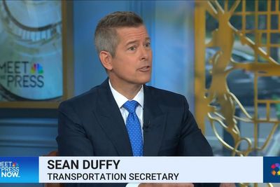 Transportation secretary wants flights at Newark scaled back but insists it’s safe to continue operations