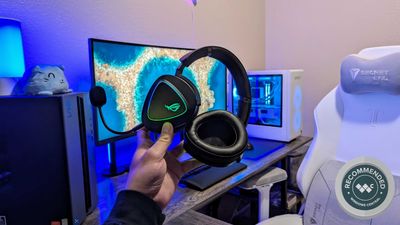 I never thought I'd love a triangular PC gaming headset, but these RGB-lit wireless cans are pretty great