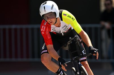 'Just watch out for the goats' – Animal jumps at Dion Smith's wheel at Giro d'Italia in Albania, forces him into evasive action- video