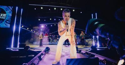 Robbie Williams slashes ticket prices for only Scottish gig