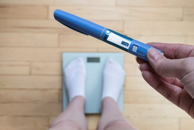 What are weight-loss jabs like Mounjaro and how do they work?