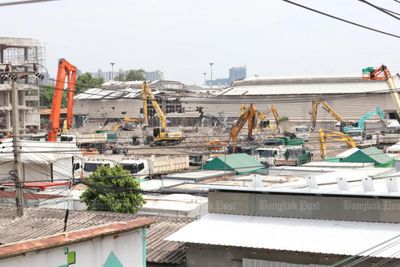 Search for bodies ends at Bangkok collapse site