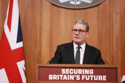 UK police investigate overnight fire at Prime Minister Starmer's house