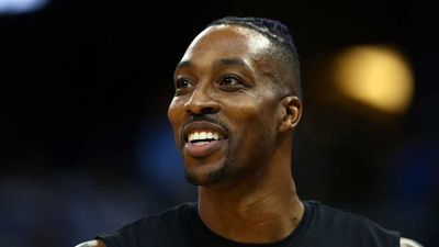 Dwight Howard Has Some Advice for Giannis Antetokounmpo Amid Bucks Exit Speculation