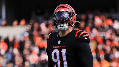 J.J. Watt Speculates on What's Going on With Trey Hendrickson's Bengals Contract